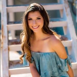 Meet your Posher, Natalia